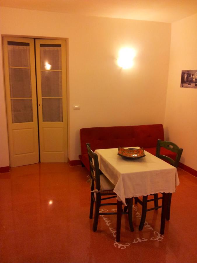 רוטיליאנו Suite Carducci B&B - Residence מראה חיצוני תמונה